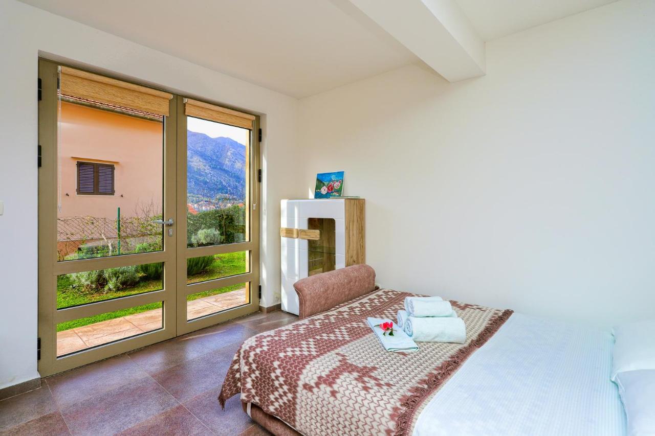 Apartment Castellino Kotor Eksteriør bilde
