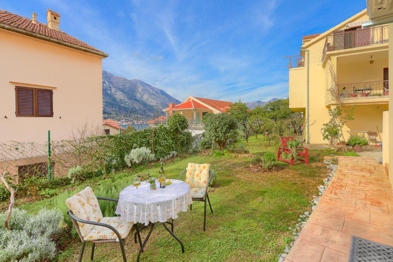 Apartment Castellino Kotor Eksteriør bilde